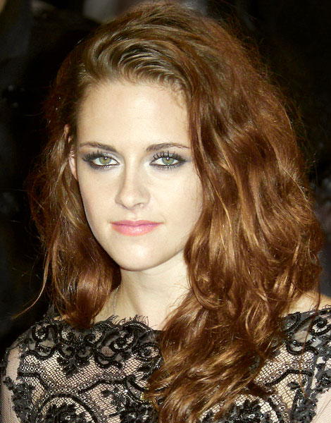 Portail de la Mode Kristen Stewart cheveux longs, 2012