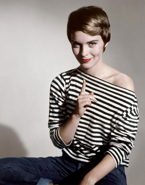 Cheveux courts : Jean Seberg en 1972