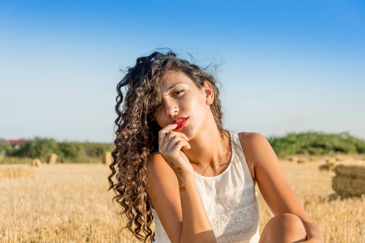 Cheveux bouclés : plus de rebondi et d'hydratation