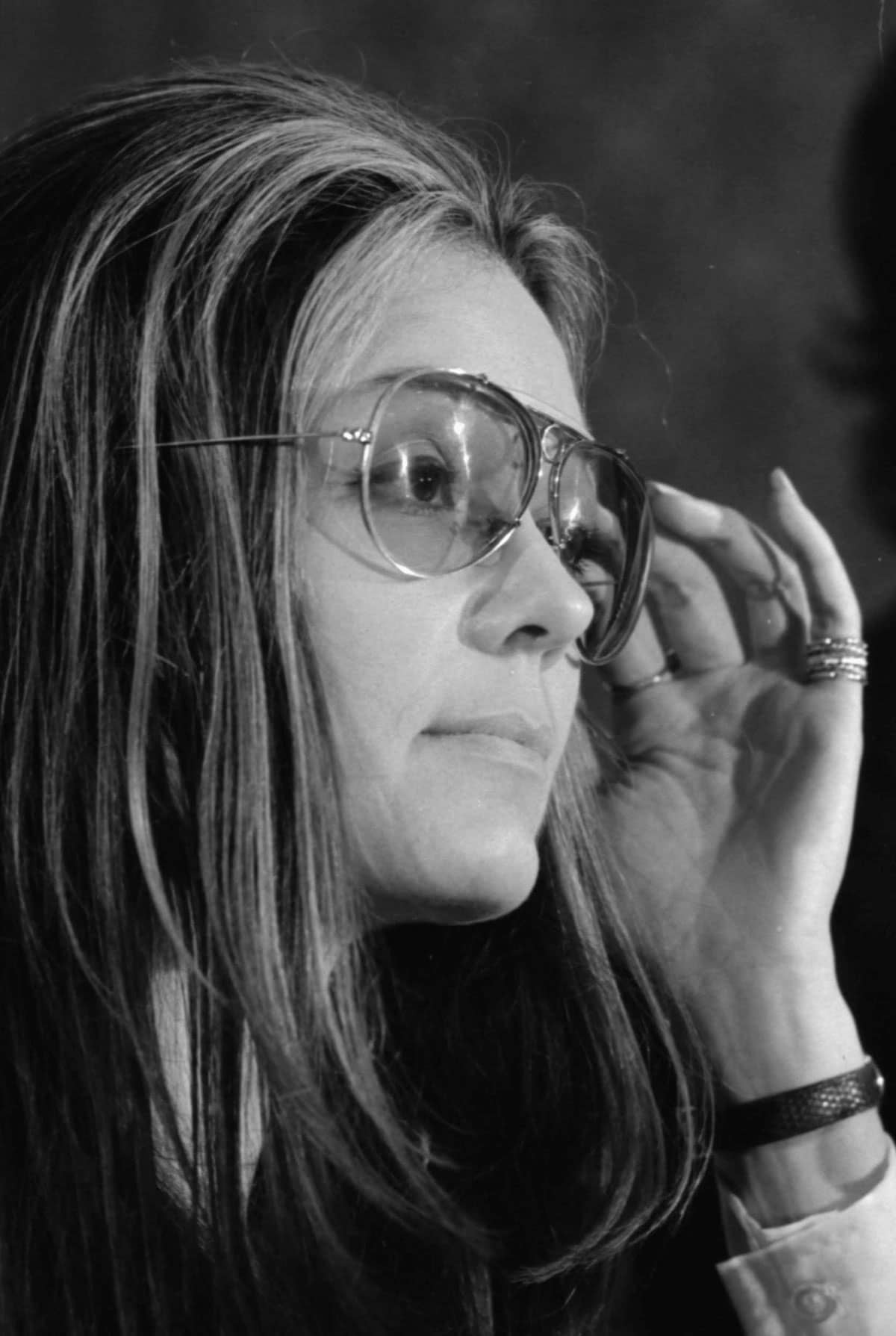 Gloria Steinheim et ses lunettes XL, 1972